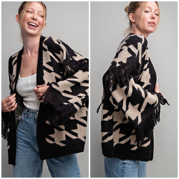 ee:some Boho Cozy Chic Oversized Fringe Cardigan - Picture 6 of 10